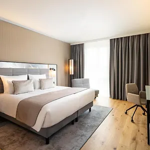 Hotel Leonardo Royal Bonn Airport, Kolín nad Rýnem