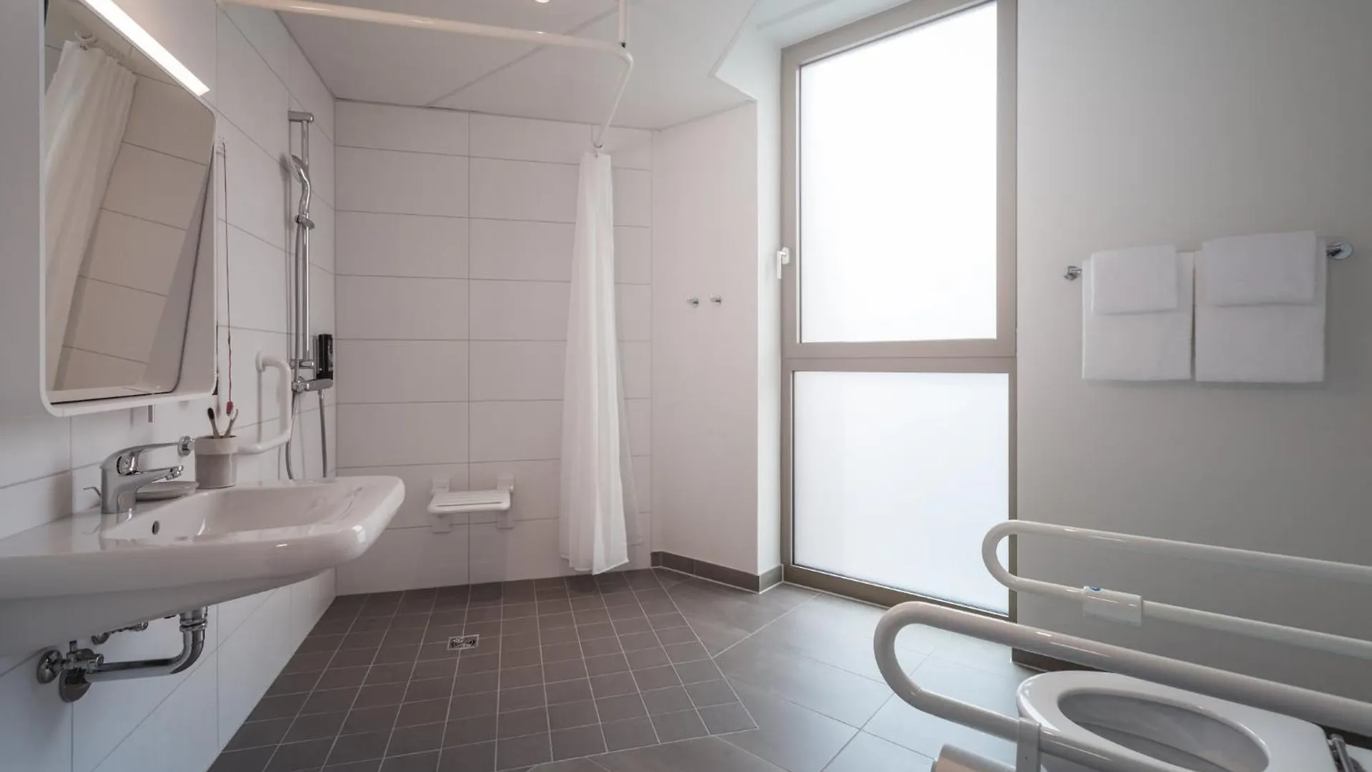 Holiday Inn - The Niu Tab Dusseldorf Main Station By Ihg Hotel